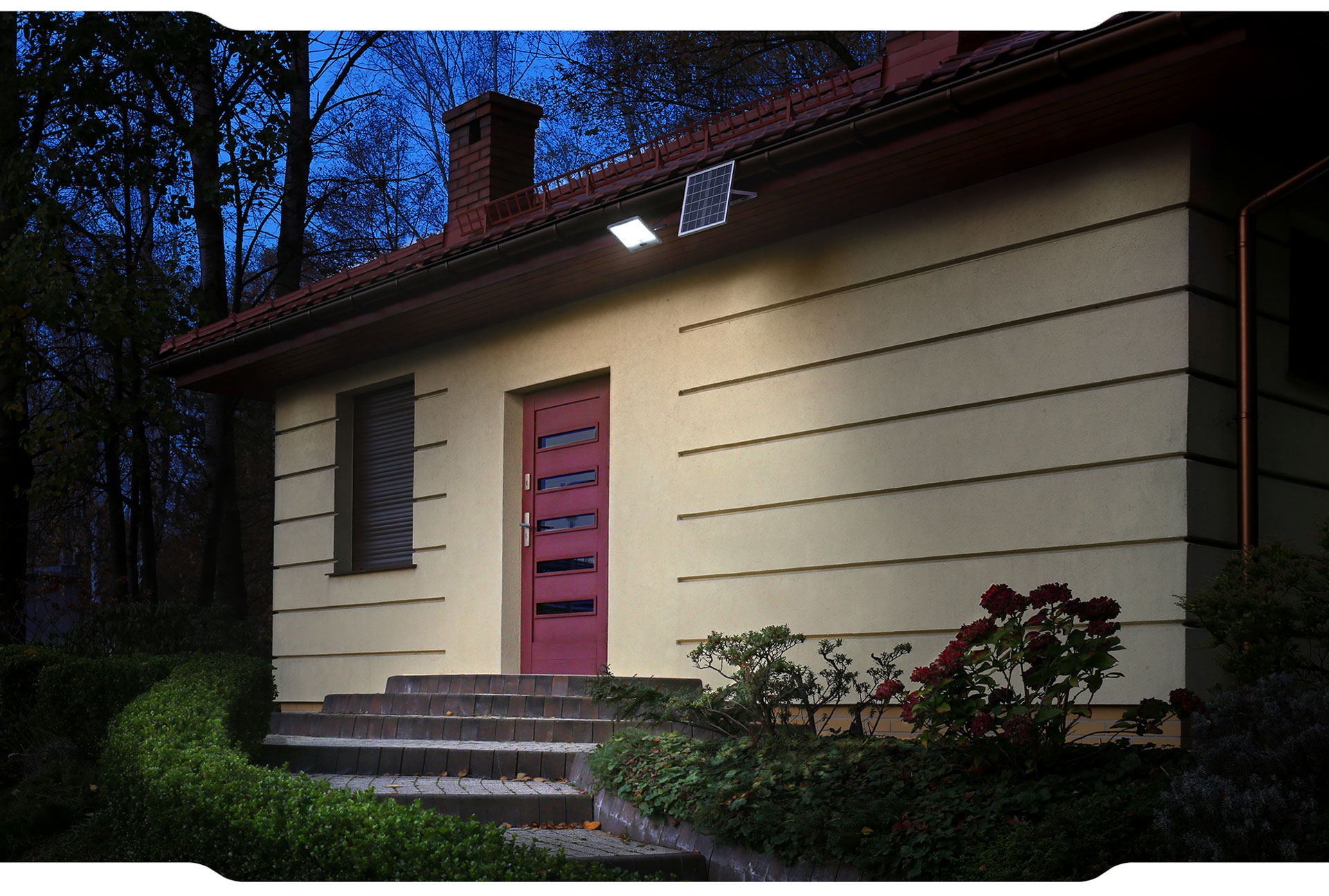 Reflektor nad vchodom